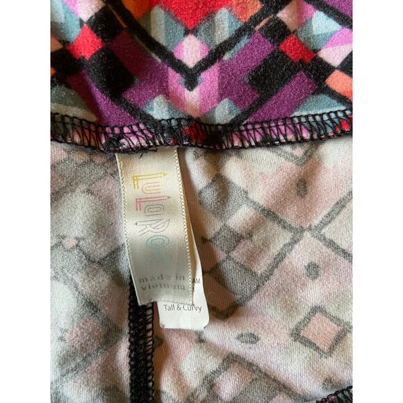Lularoe TC Kaleidoscope Pastel Plus Size Leggings - Picture 4 of 4